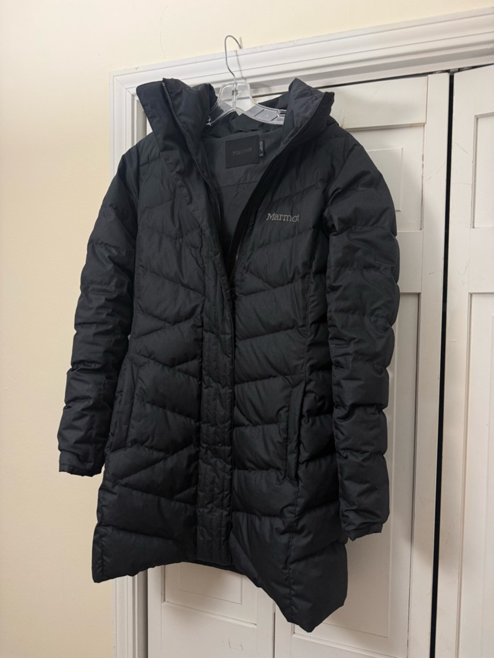 Marmot 700 Fill Down Womens Hooded Jacket Sz Large Puffer Coat Parka Long